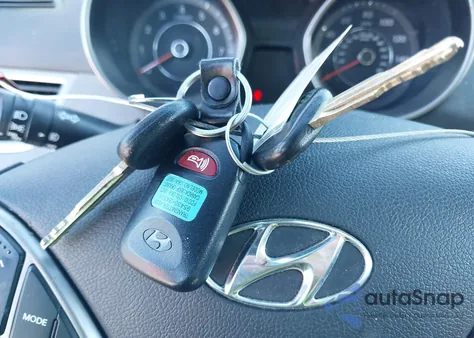 2013 Hyundai Elantra Gls из США, поврежденный, VIN 5NPDH4AE1DH386948